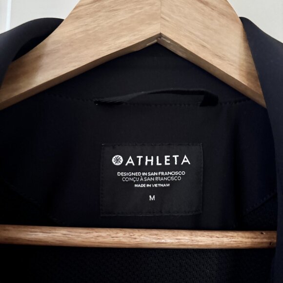 Athleta the Stellar Trench in Black - Size Medium - Picture 9 of 9